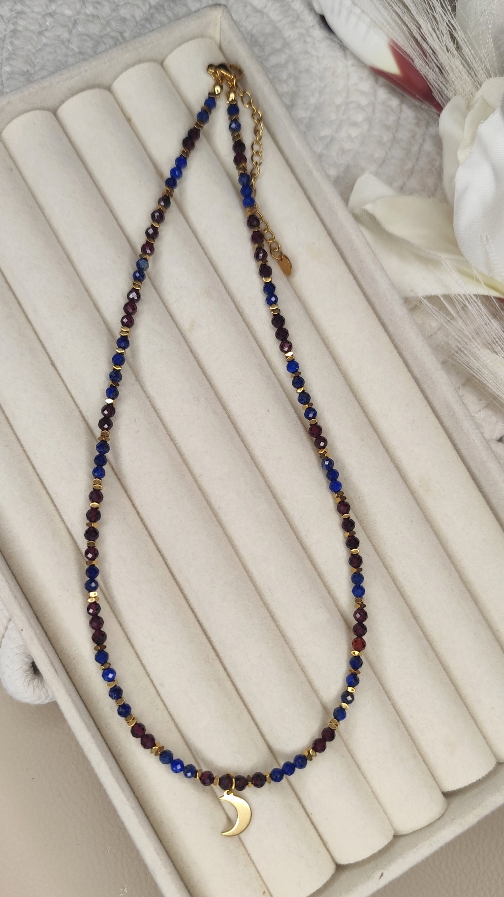 🌙 Naszyjnik Lapis Lazuli & Granat „Księżyc”
